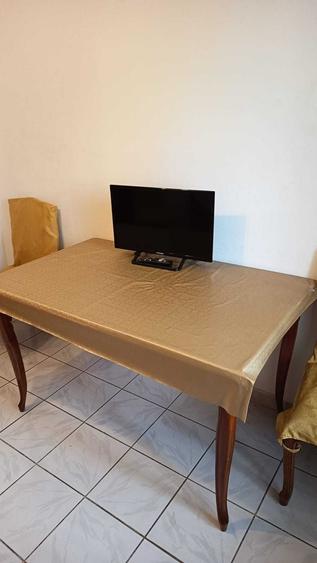 Apartament cu 3 camere decomandat în Titan