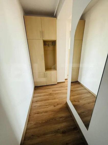 Apartament cu 2 camere decomandat în 13 Decembrie