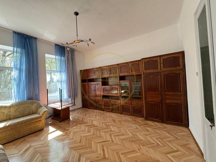 Casă individuală cu 4 camere cu Canalizare în Semicentral