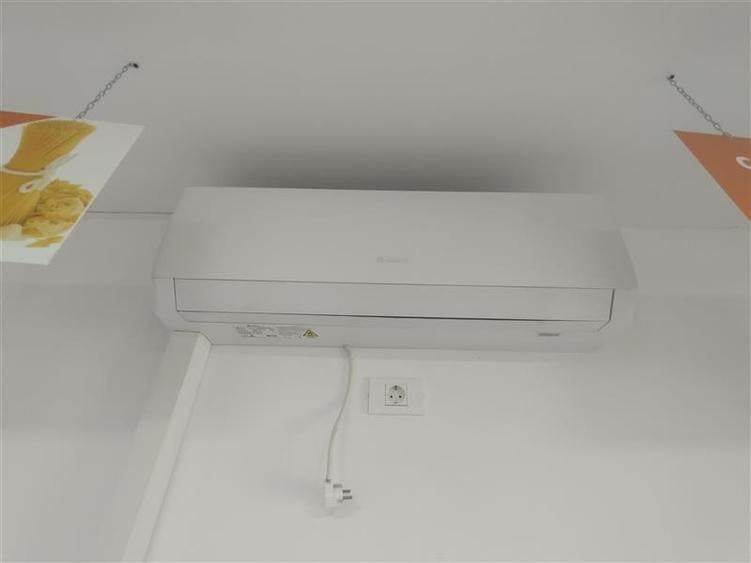 Casă individuală cu 4 camere cu Canalizare în Ciclova Română