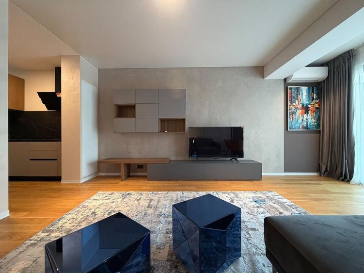 Apartament cu 2 camere semidecomandat, mobilat în Barbu Văcărescu