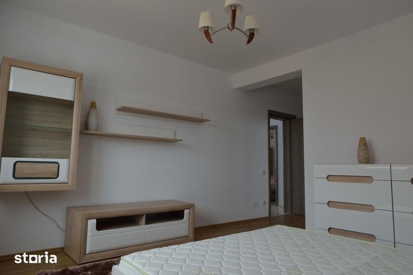 Casă cu 5 camere cu Teren 100 Mp în Băneasa
