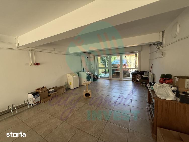 Casă cu 10 camere cu Teren 410 Mp în Pantelimon