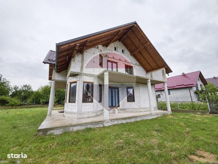 Casă cu 4 camere în Marginea