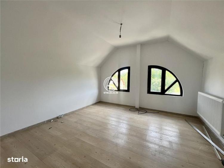 Casă cu 3 camere în Central