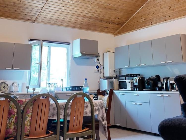 Casă individuală cu 4 camere cu Teren 1468 Mp în Bărăitaru
