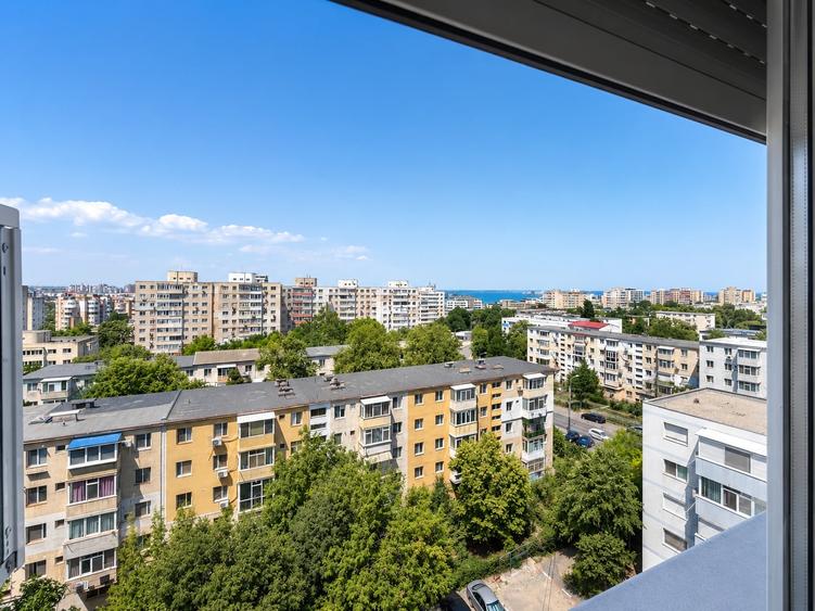 Apartament cu 4 camere decomandat, mobilat în Tomis Nord