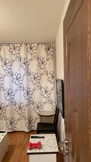 Apartament cu 2 camere decomandat în Rovine