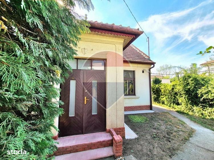 Casă cu 3 camere în Bârzești