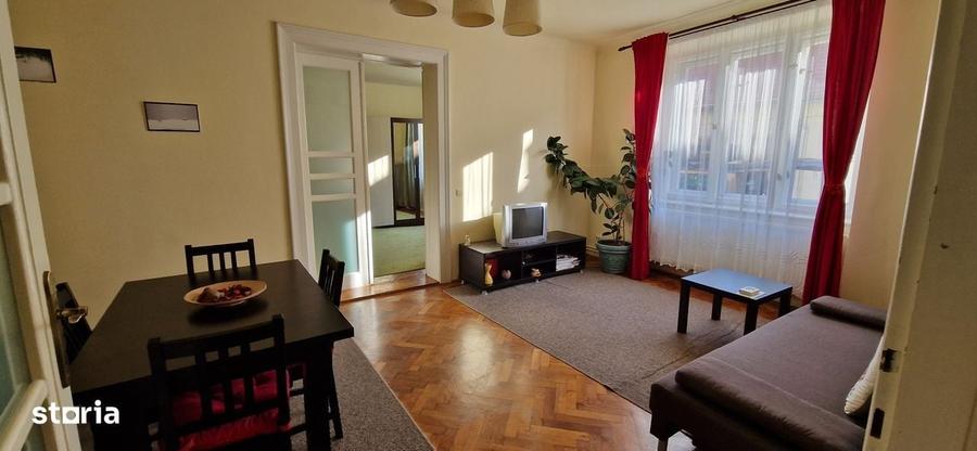 Apartament cu 2 camere nedecomandat în Cristian
