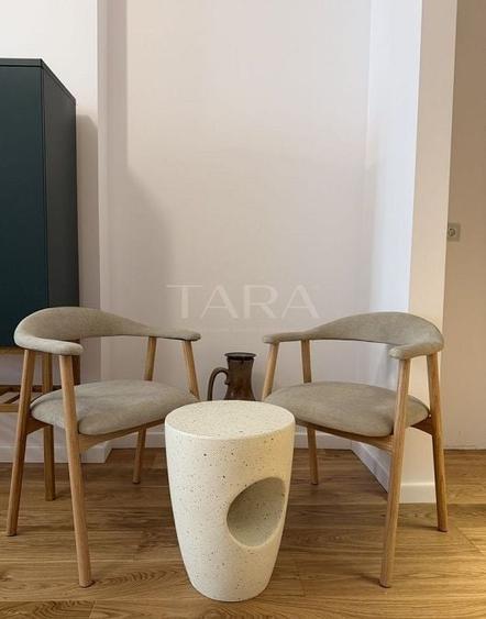 Apartament cu 2 camere semidecomandat, mobilat în Iris