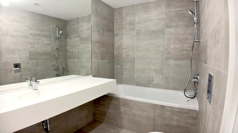 Apartament cu 3 camere în Petricani