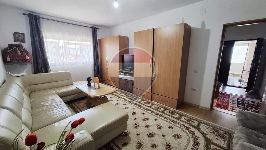 Casă individuală cu 5 camere cu Teren 3641 Mp în Mestecăniș