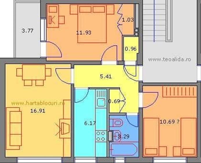 Apartament cu 3 camere decomandat în Runcu