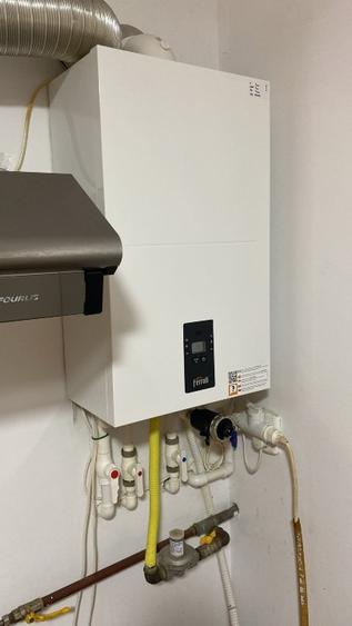 Apartament cu 2 camere nedecomandat, mobilat în Micro 5