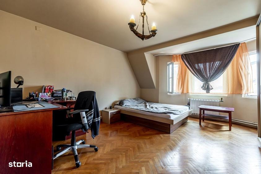 Casă cu 4 camere cu Canalizare în Pârneava