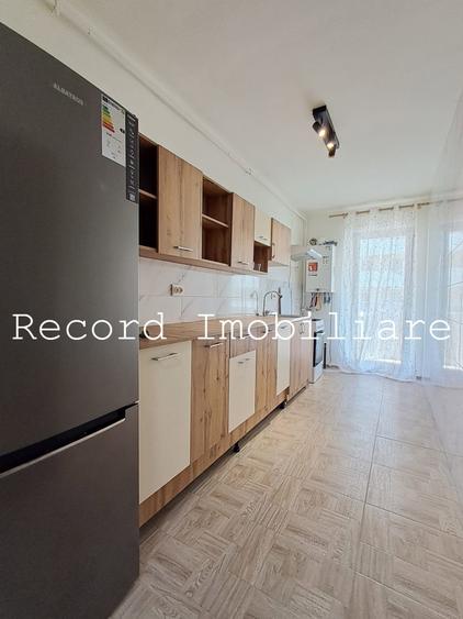 Apartament 2 camere decomandat, garaj str.Eroilor in Floresti - 4