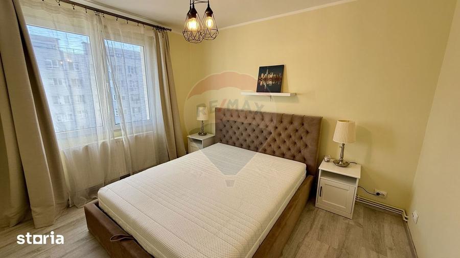 Apartament cu 3 camere decomandat, mobilat în Sălăjan