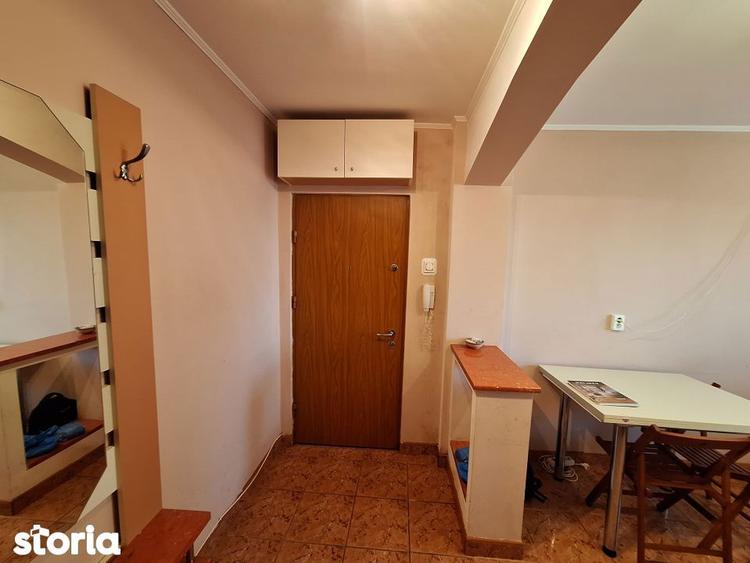 Apartament cu 2 camere semidecomandat, mobilat în Circumvalațiunii