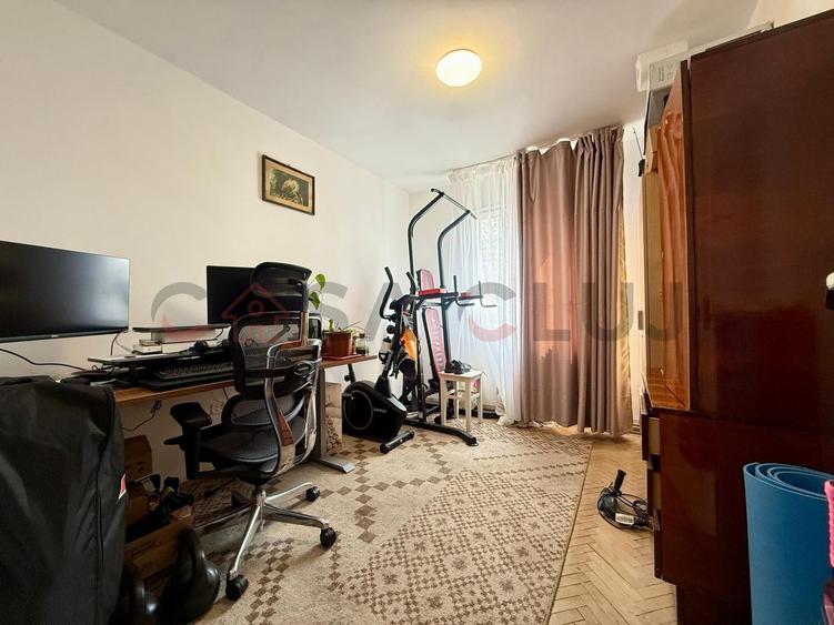 Apartament cu 4 camere semidecomandat, mobilat în Mănăștur