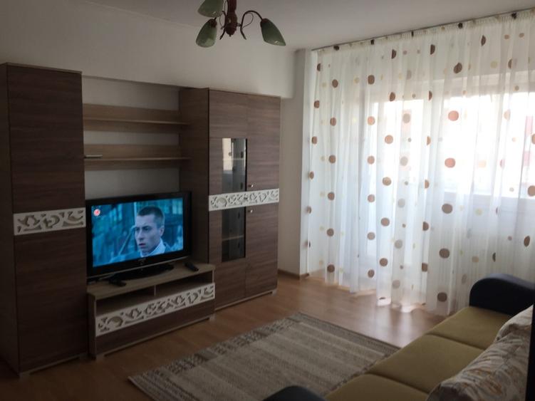 Proprietar, 2 camere, Calea 13 Septembrie, Prosper, et. 8 din 10, semidecomandat - 1