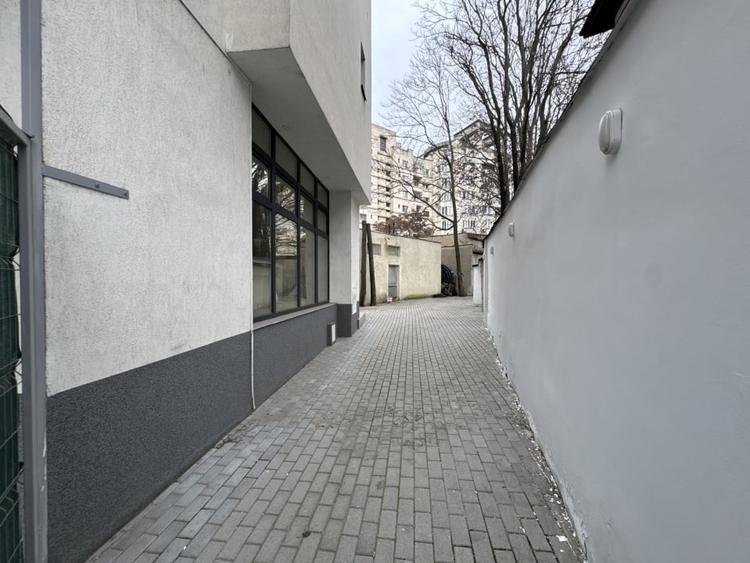 Birou, de 459.70999145508 mp, în Unirii