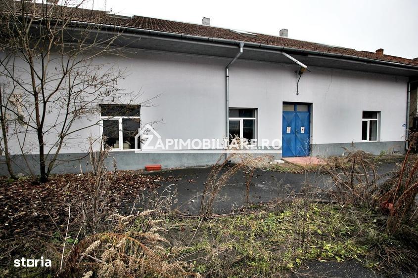 Spațiu comercial, de 2,250 mp, în Lefaia