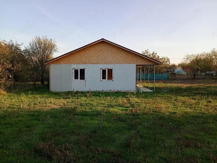 Casă cu Teren 1500 Mp în Central