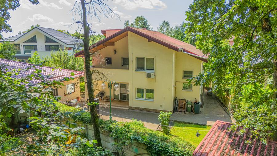 Casă individuală cu 5 camere cu Canalizare în Corbeanca