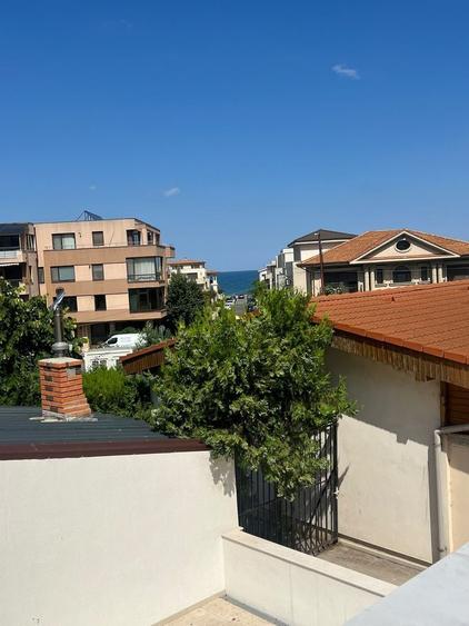 Apartament cu 3 camere, mobilat în Faleza Nord