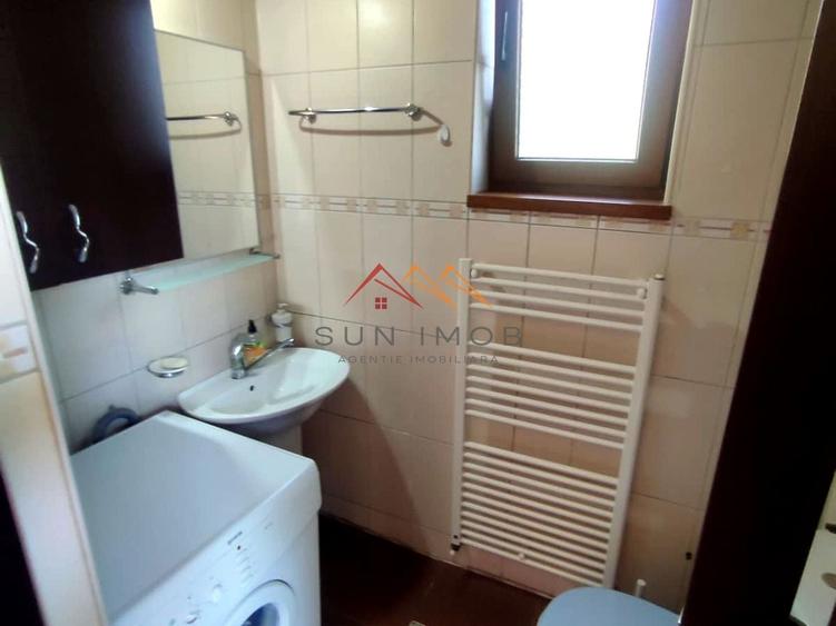 Casă individuală cu 3 camere cu Canalizare în Câmpinița