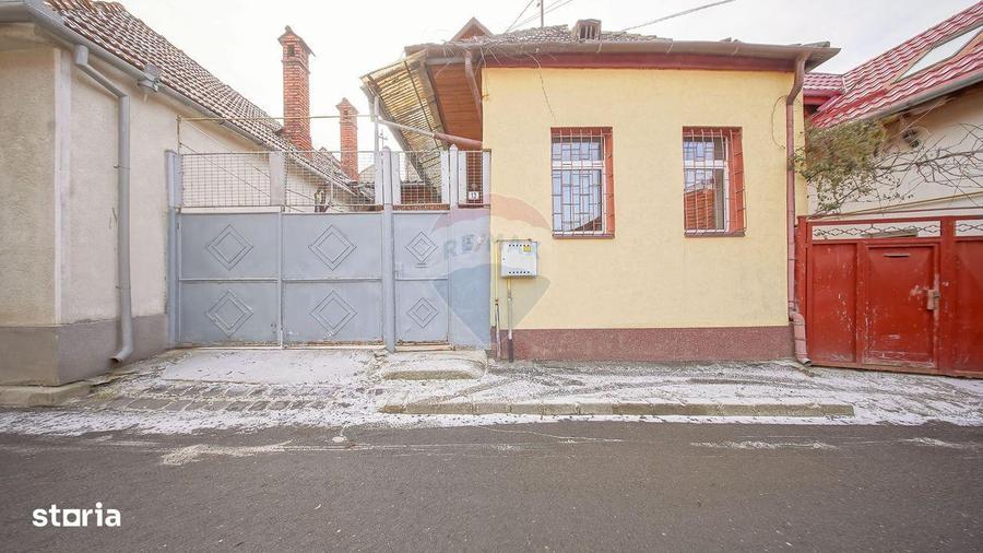 Casă cu 3 camere cu Teren 149 Mp în Centrul Istoric