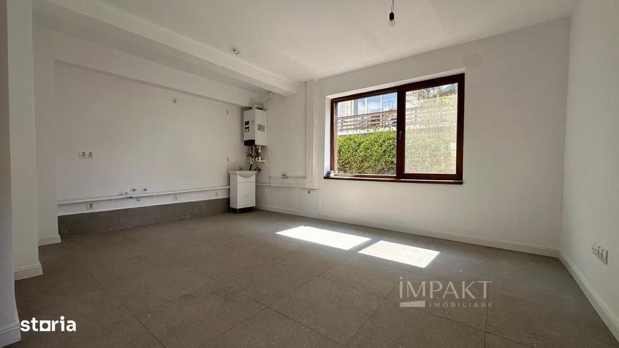 Spațiu comercial, de 75 mp, în Florești