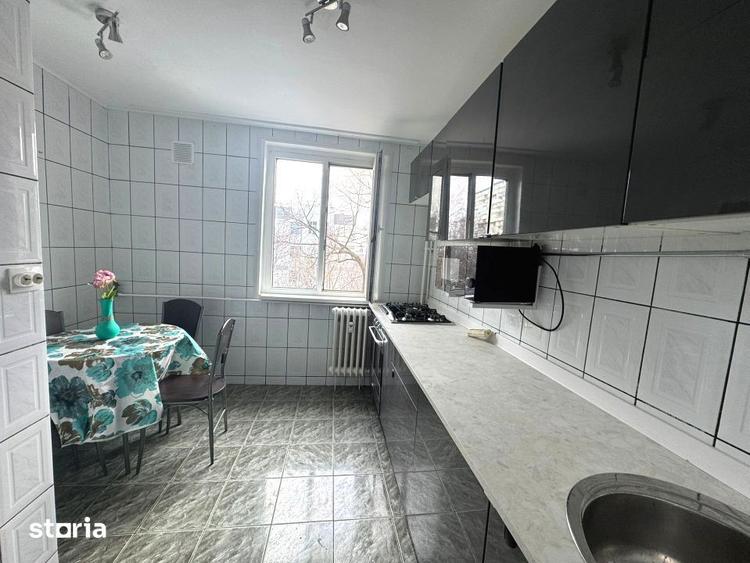 Apartament cu 3 camere decomandat, mobilat în Drumul Taberei