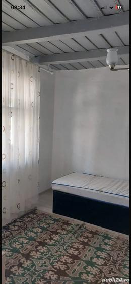 Casă cu Teren 700 Mp în Poienarii-Rali
