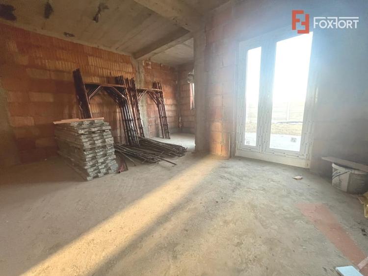 Duplex cu 4 camere cu Canalizare în Urseni
