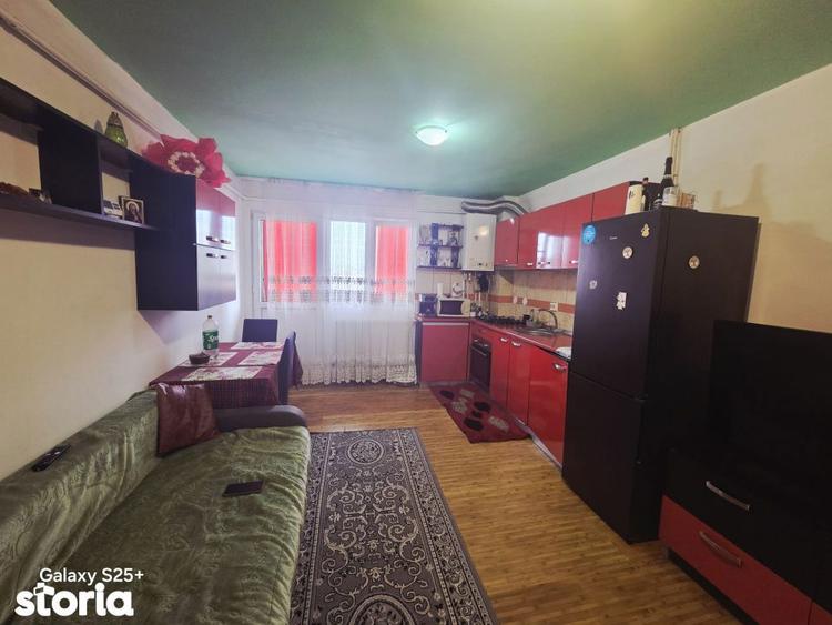 Apartament cu 2 camere decomandat în Galata