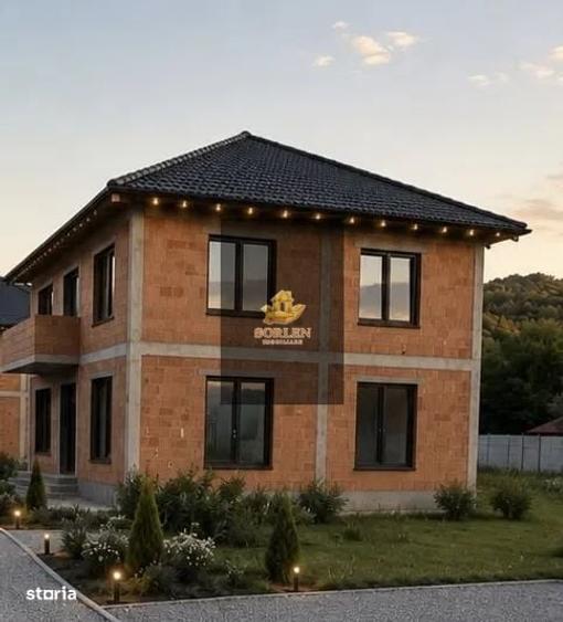 Casă cu 4 camere în Baciu
