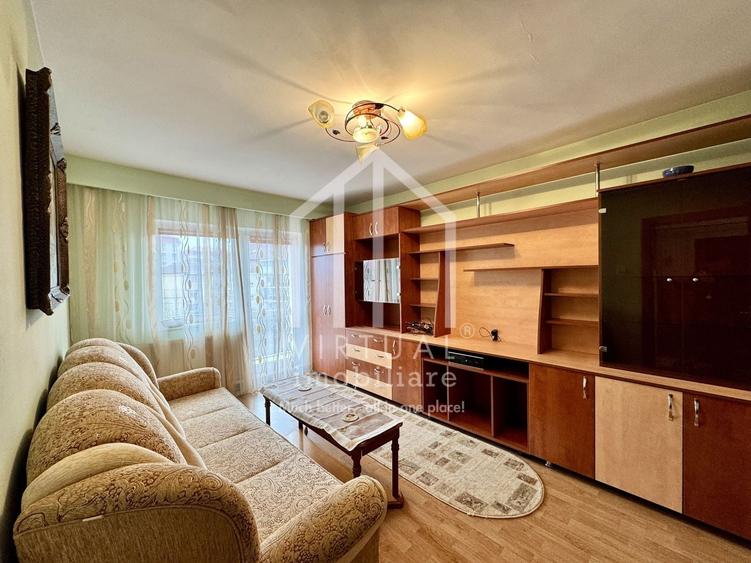 Apartament cu 3 camere decomandat în Valea Aurie