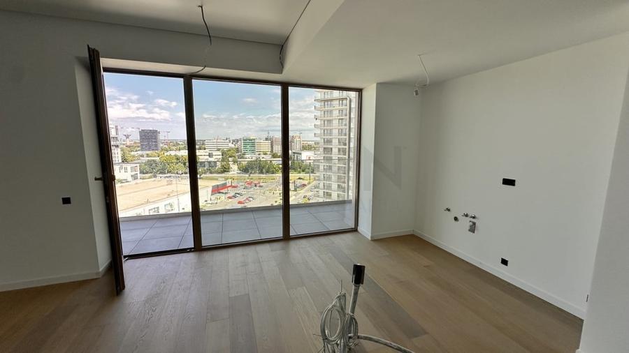 Apartament cu 3 camere decomandat în Floreasca