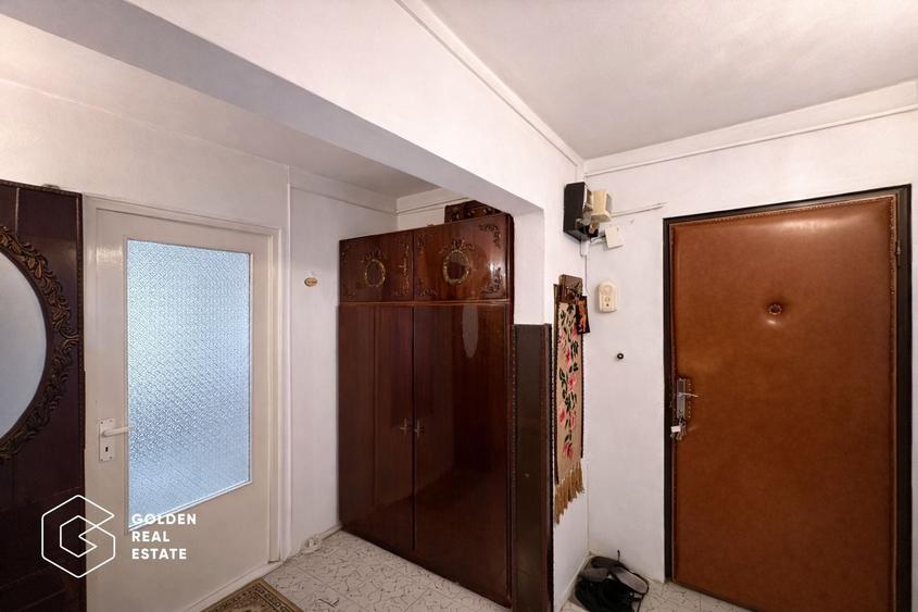Apartament cu 3 camere decomandat în Malul Mureșului