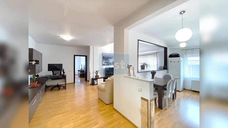 Apartament cu 2 camere semidecomandat, mobilat în Andrei Mureșanu