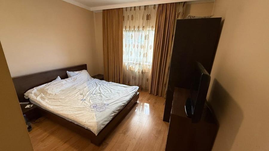 Apartament cu 4 camere decomandat, mobilat în Lacul Tei