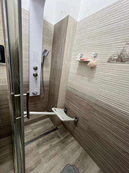 Apartament modern cu 3 camere și terasă, (optional  3 locuri parcare) -190.000 € - 34