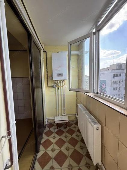 Apartament cu 2 camere decomandat în Micro 20