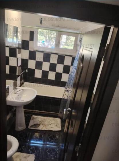 Apartament cu 2 camere semidecomandat în Centrul Civic