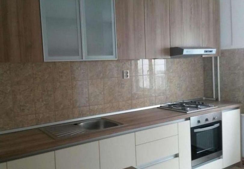 Apartament cu 3 camere decomandat, mobilat în Gheorgheni — fotografia 1