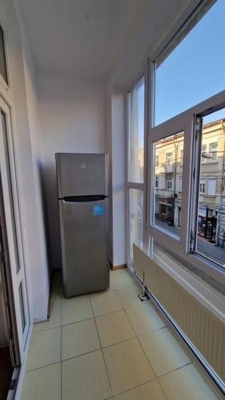 Apartament cu 2 camere decomandat, mobilat în Piața Unirii