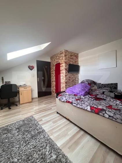 Apartament cu 3 camere decomandat, mobilat în Decebal