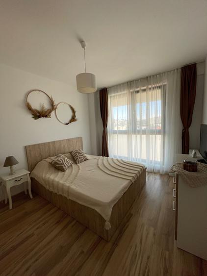 Apartament cu 2 camere decomandat în Tomis Plus